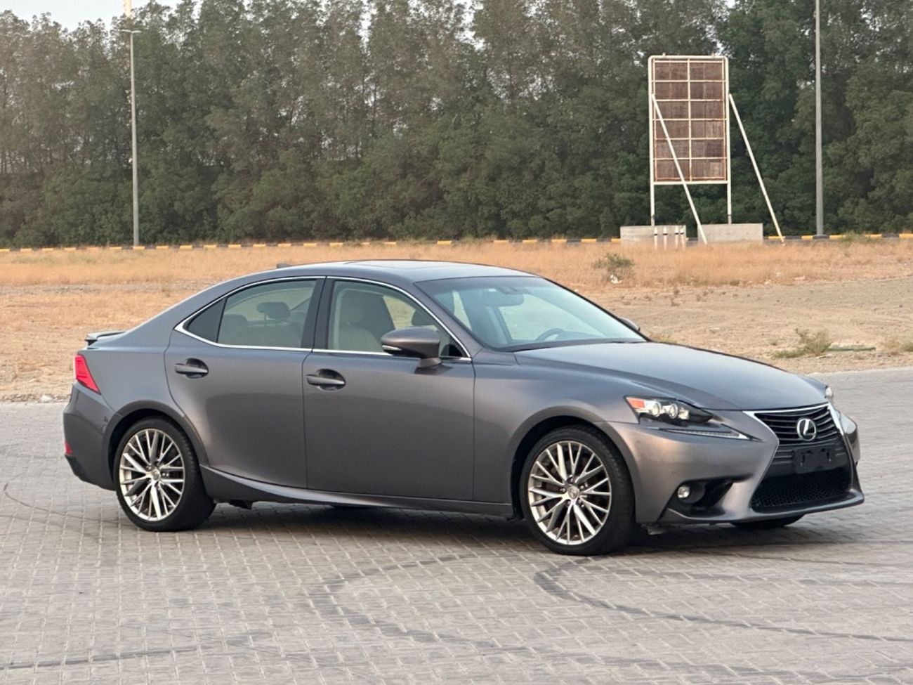 Lexus IS 200 MODEL 2016 car perfect condition inside perfect condition inside and outside