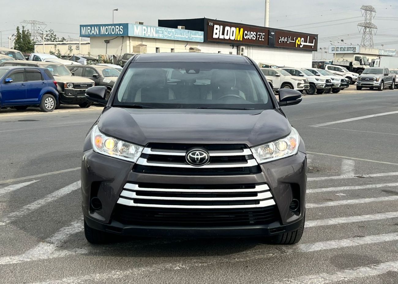 تويوتا هايلاندر 2018 Toyota Highlander LE+ 2.7L V4 - FWD - Petrol - Rare Stock - 7 Seater Rear CAM - 58,200 mileage 