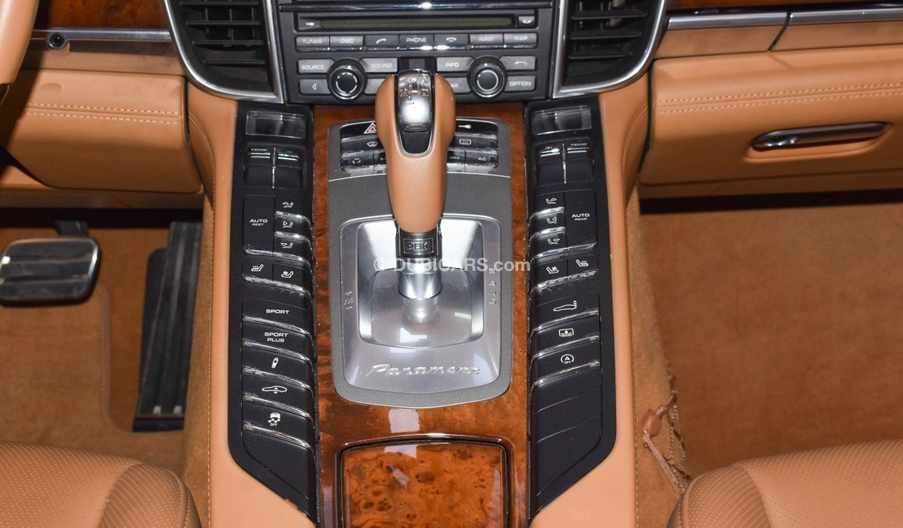 Porsche Panamera 4.8 V8