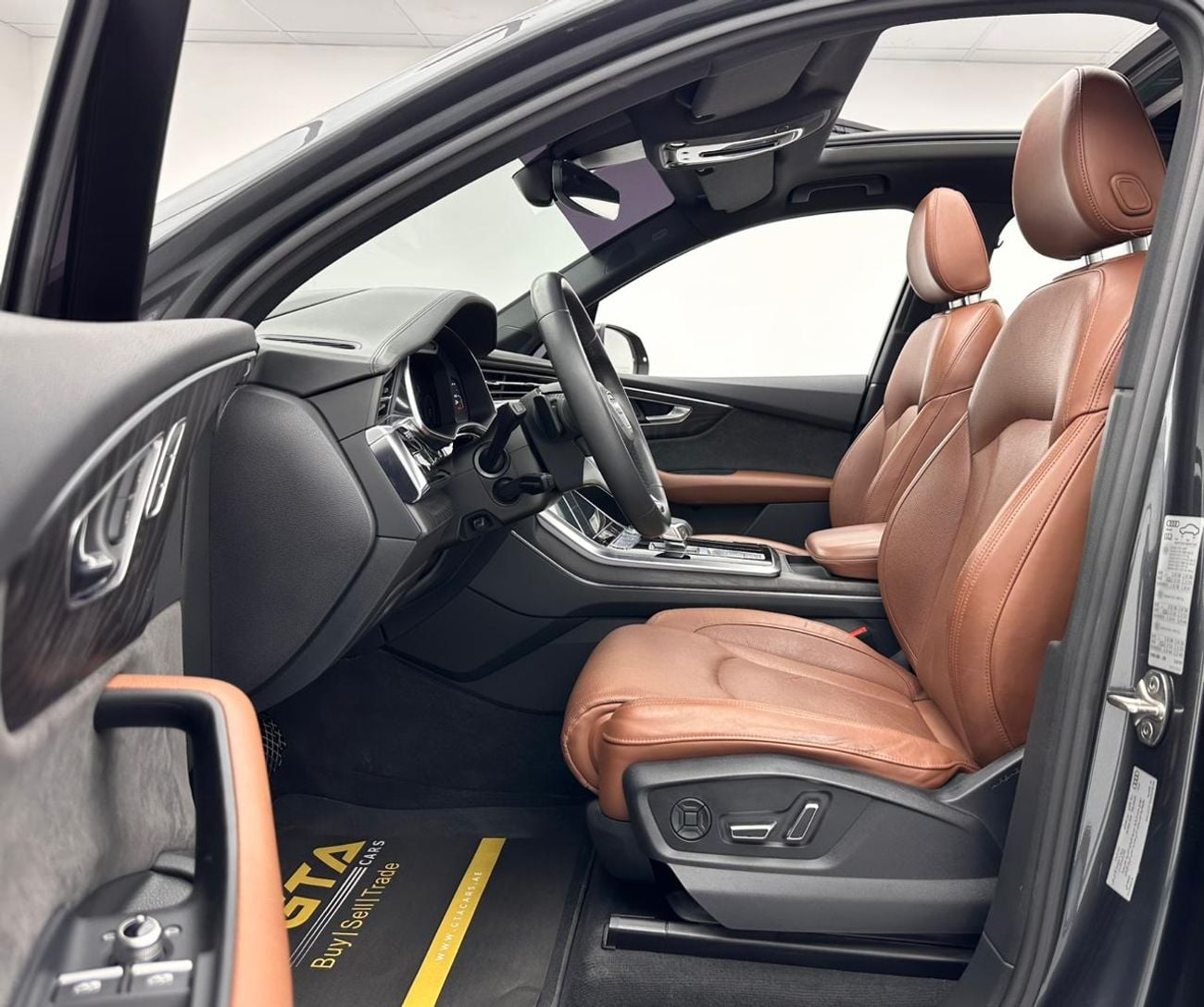 Audi Q7 55 TFSI quattro 3.0L 2021 Audi Q7 55 TFSI Quattro S-Line Black Edition, 1 Year Warranty Unlimited Km
