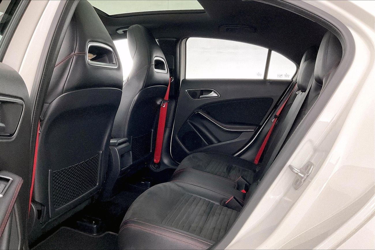 Mercedes-Benz A 250 Sport AMG (W176) | 1 year free warranty | 0 Down Payment