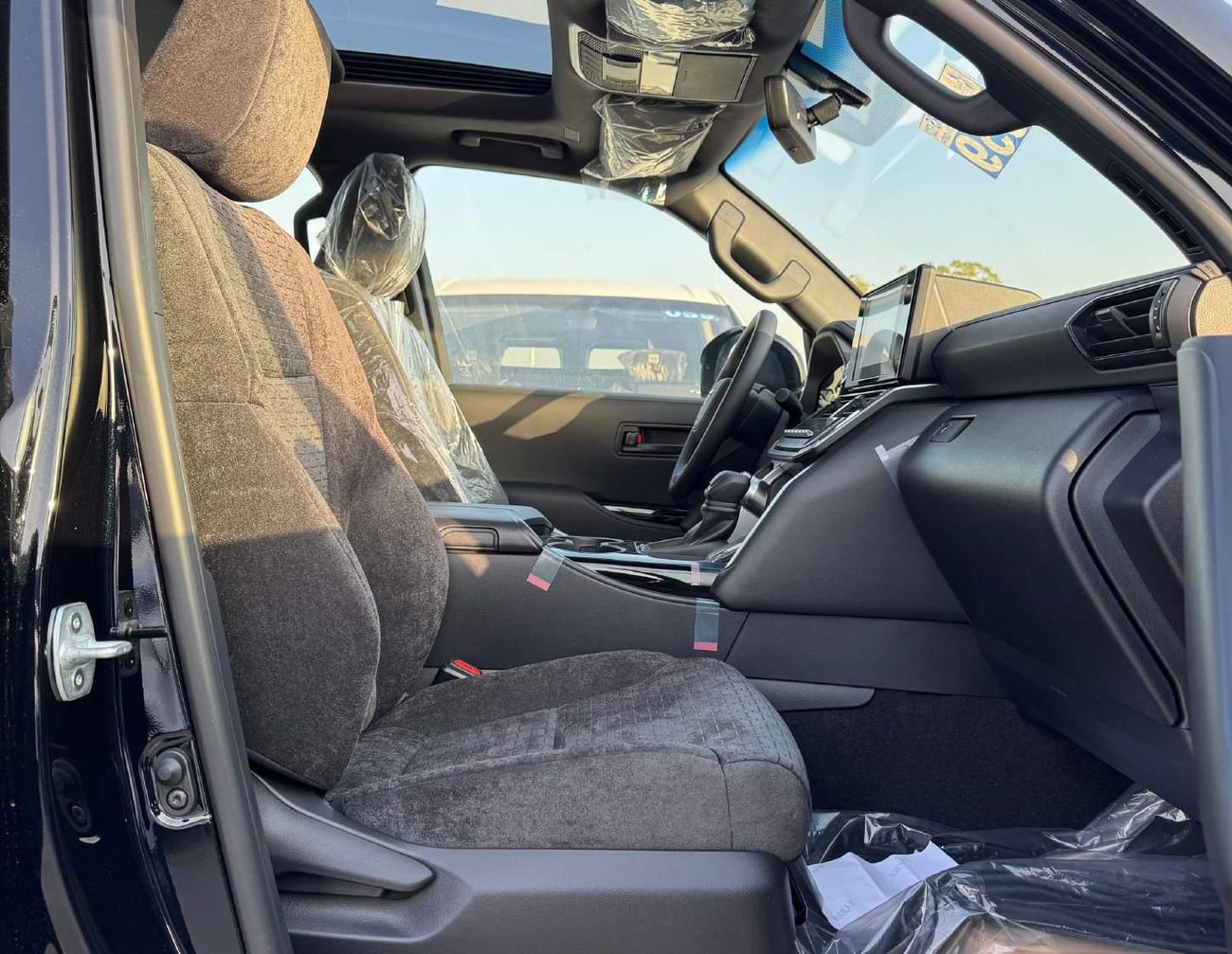 Toyota Land Cruiser GXR | 3.5L V6 PETROL | DRIVER PWR SEAT | SUNROOF | DIGITAL SPEEDOMETER | DIFF LOCK (CODE # GXR33M)