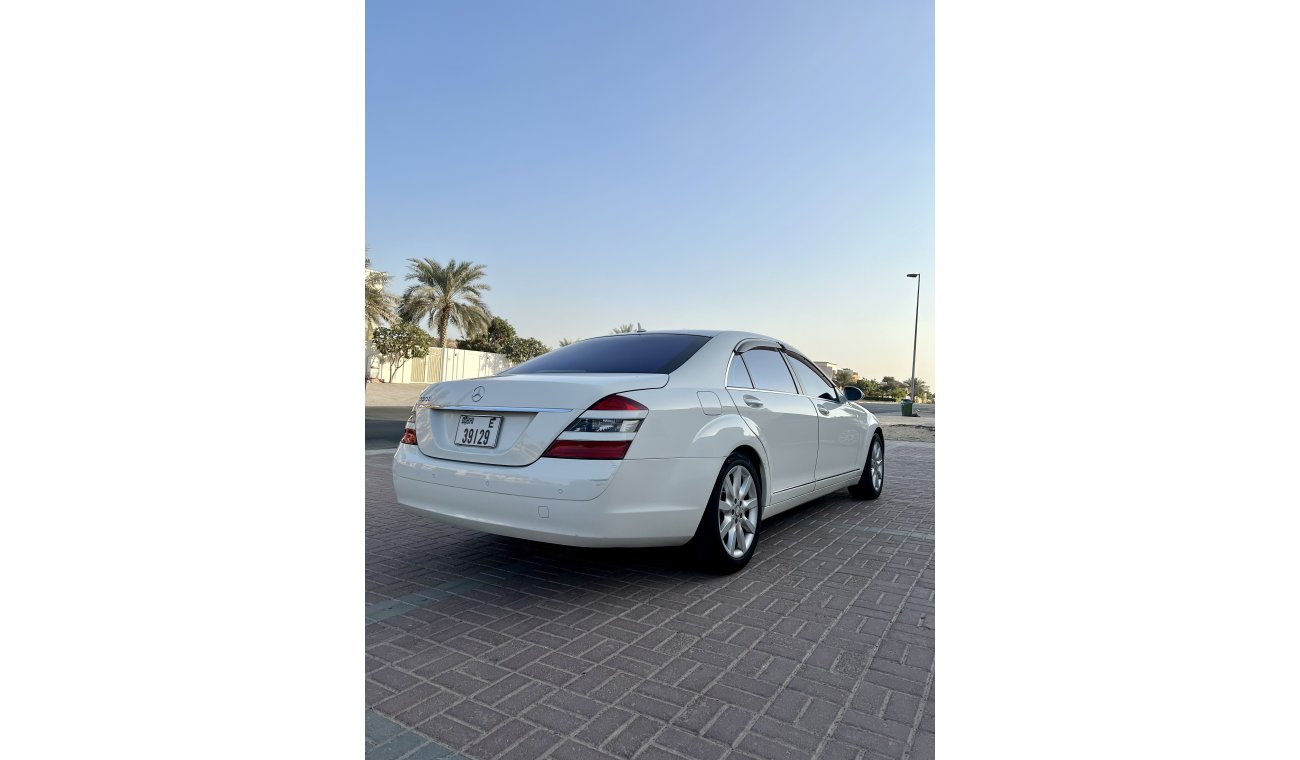 مرسيدس بنز S 550