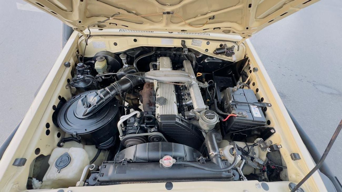 Toyota Land Cruiser GOOD CONDITION | MANUAL TRANSMISSION | 10-SEATER | 4.2L DIESEL ENGINE | 4WD