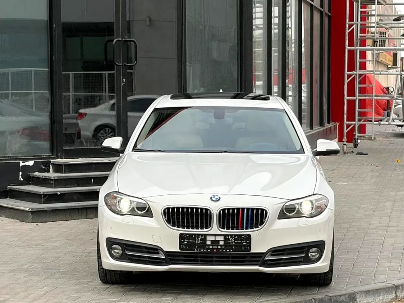 BMW 520i 520i GCC Specs - Well Maintained Luxury Sedan