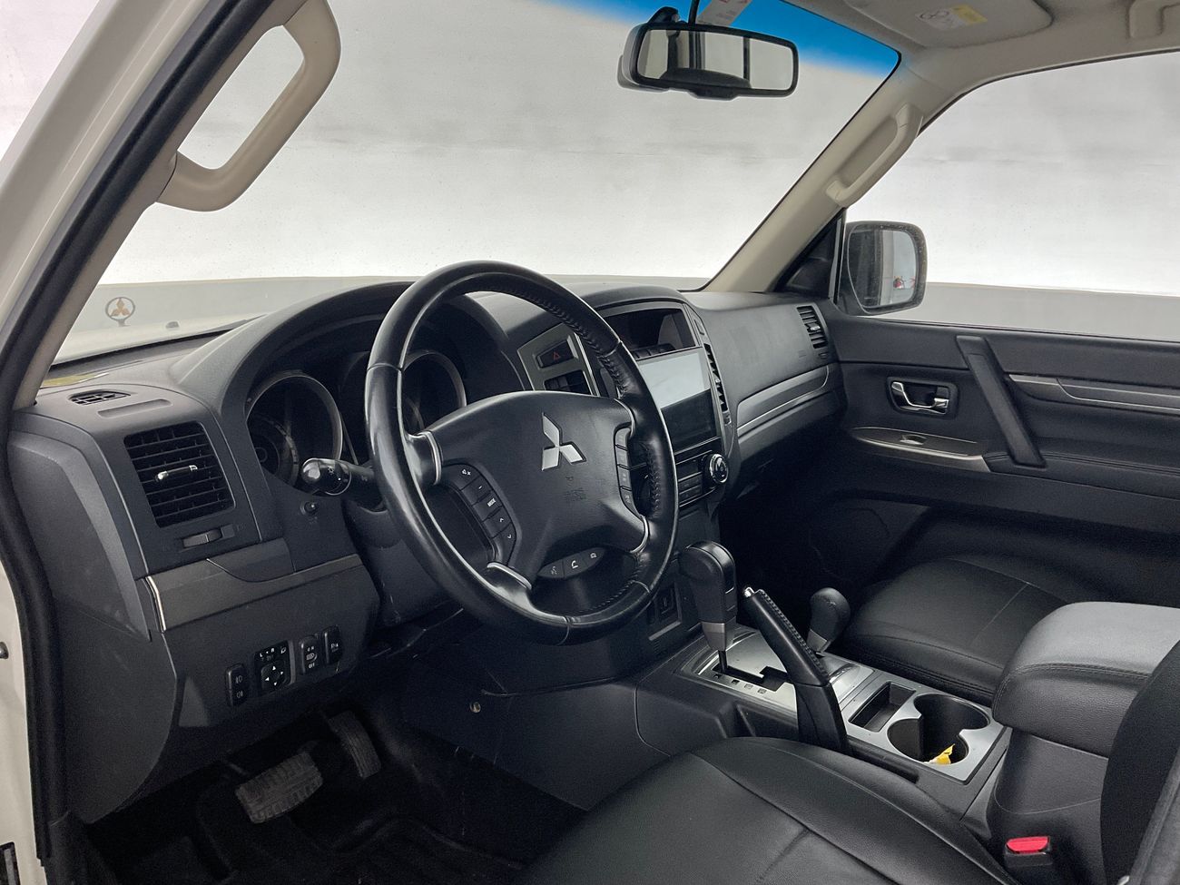 Mitsubishi Pajero GLS Highline | National Day Celebration | Guaranteed Warranty | 0 Down Payment