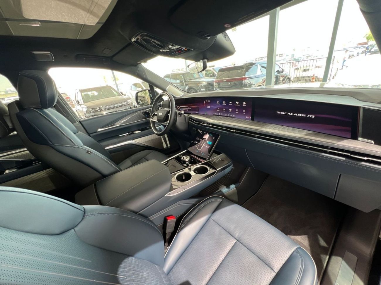 Cadillac Escalade Cadillac Escalade IQ Sports 2