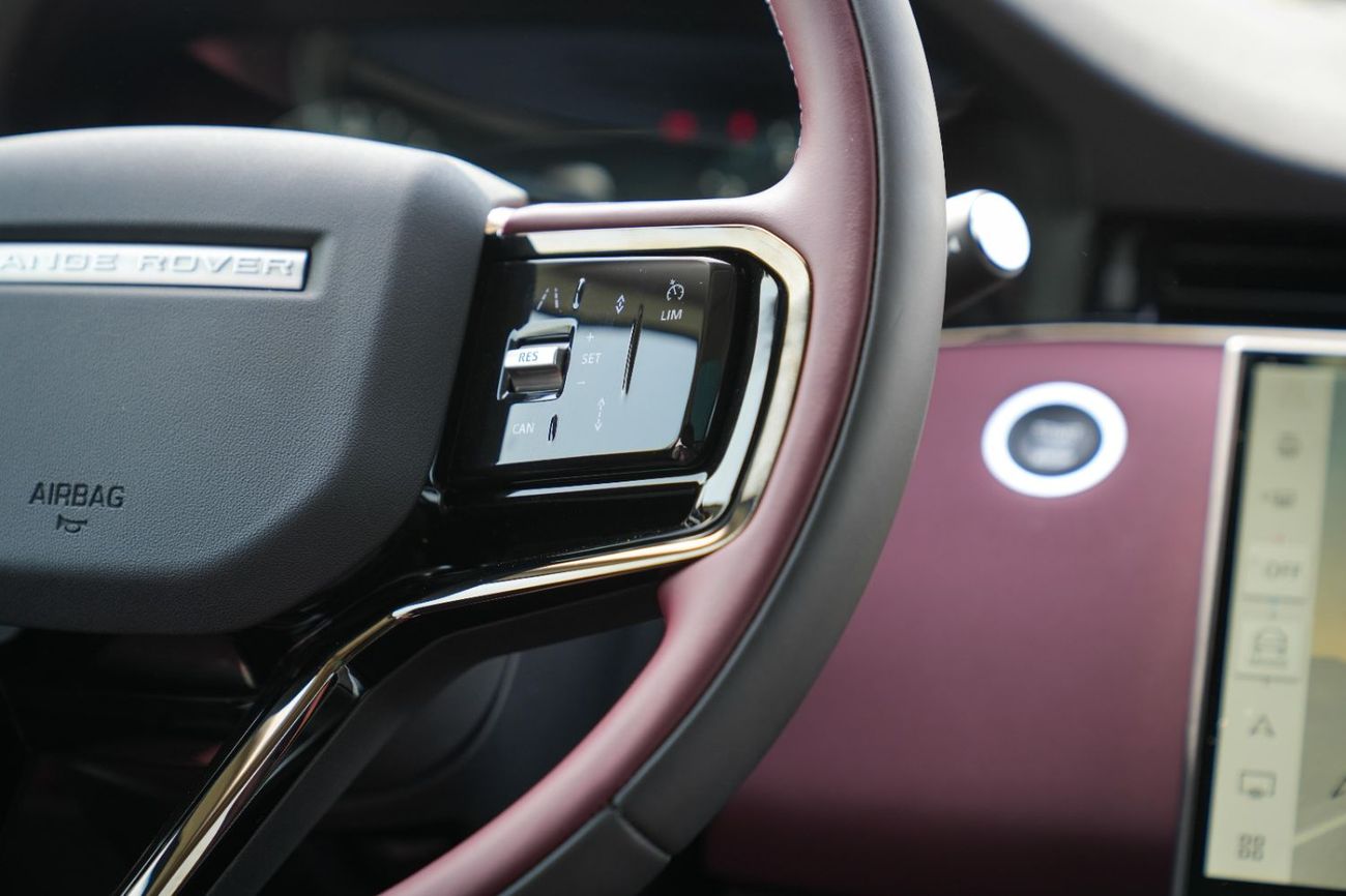 لاند روفر رانج روفر إيفوك SE P250 DYNAMIC 2025!! FIVE YEARS WARRANTY!! THREE YEARS SERVICE CONTRACT