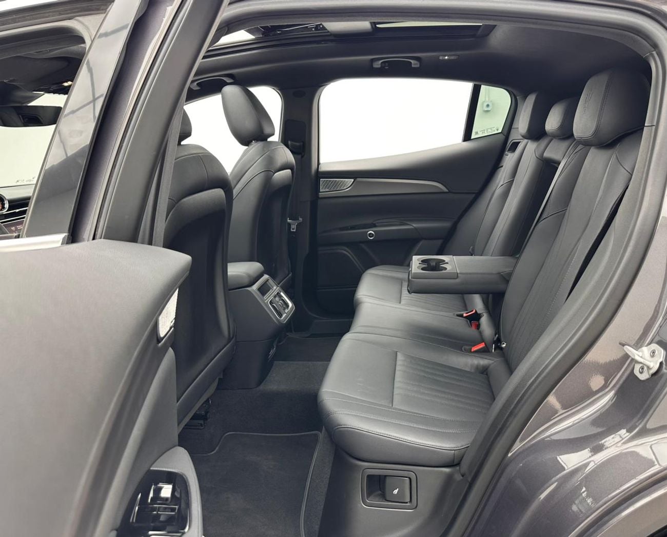 Maserati Grecale 2024 Maserati Grecale GT, Jan/2027 Maserati Warranty, Maserati Full Service History, GCC