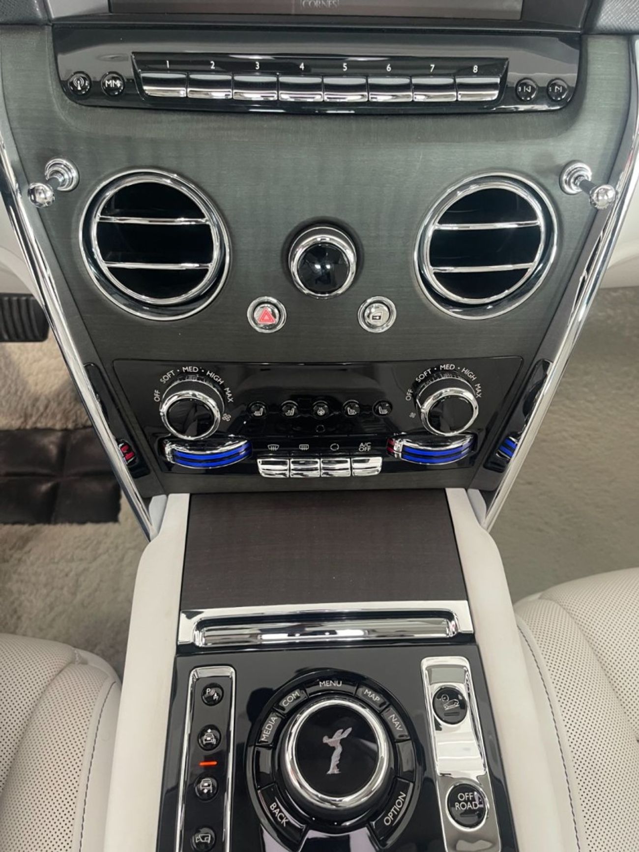 Rolls-Royce Cullinan STD 6.7L 12CYL EXCELLENT CONDITION