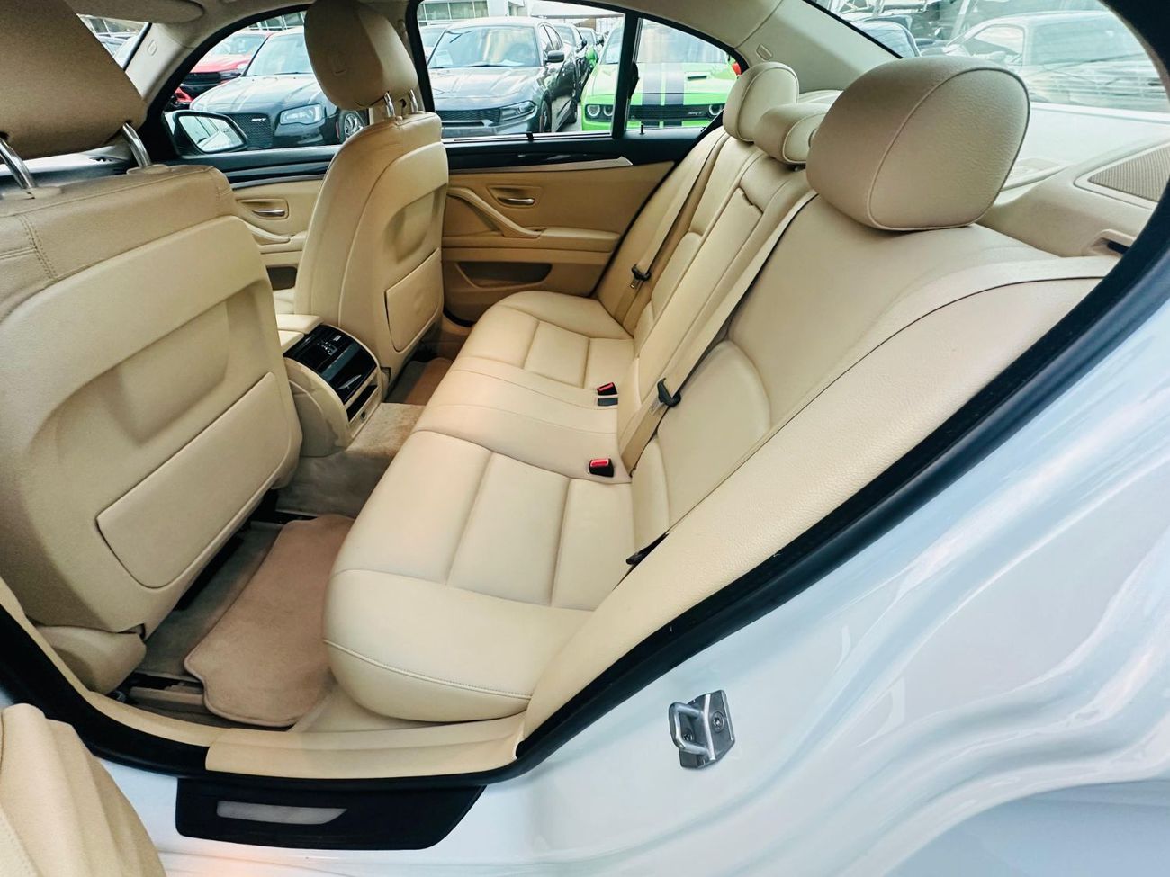 بي أم دبليو 520i