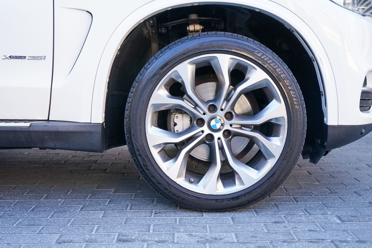 بي أم دبليو X5 35i M Sport 3.0L - Single Owner