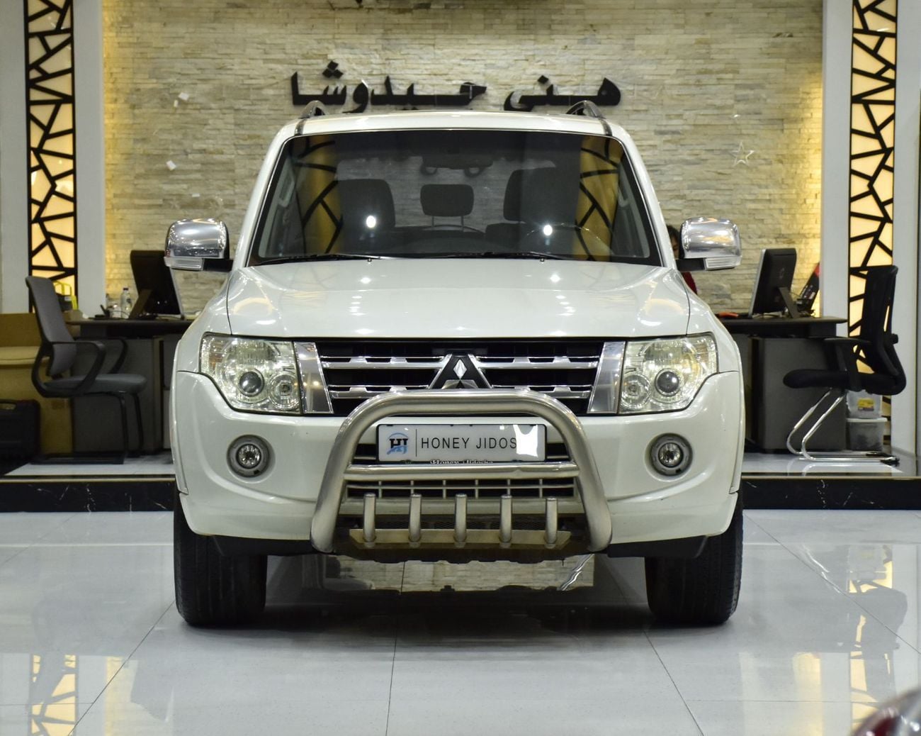 Mitsubishi Pajero GLS HIGHLINE TOP EXCELLENT DEAL for our Mitsubishi Pajero Di-D ( 2012 Model ) in White Color GCC