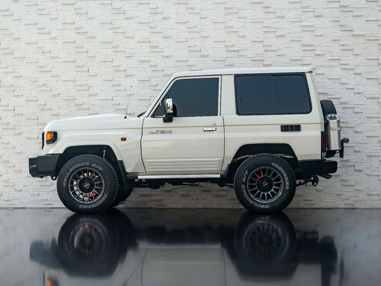 Toyota Land Cruiser 70 LC 70 Series 2DR (Manual)