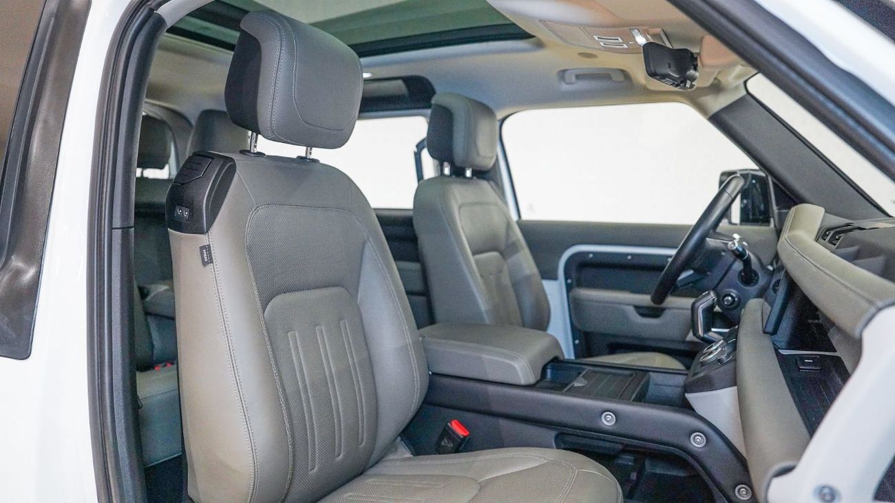 Land Rover Defender P400 90 X-Dynamic HSE 3.0L (5 Seater) | AED 3,950 PM | Warranty April-2026 | GCC