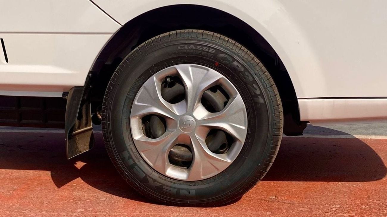 هيونداي H 100