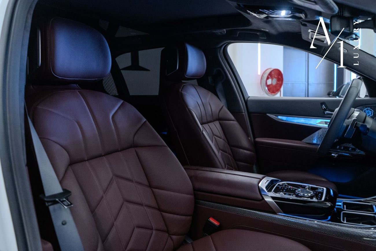 BMW 760Li xDrive M-Sport (563 HP) 2023 BMW 760i xDrive M-Sport, 2028 BMW Warranty + Service Pack, Fully Loaded