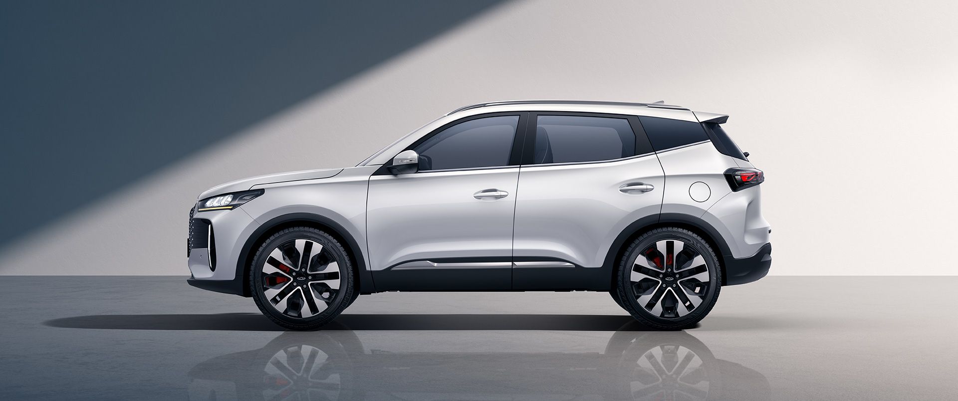 Chery Tiggo 4 Pro exterior - Side Profile