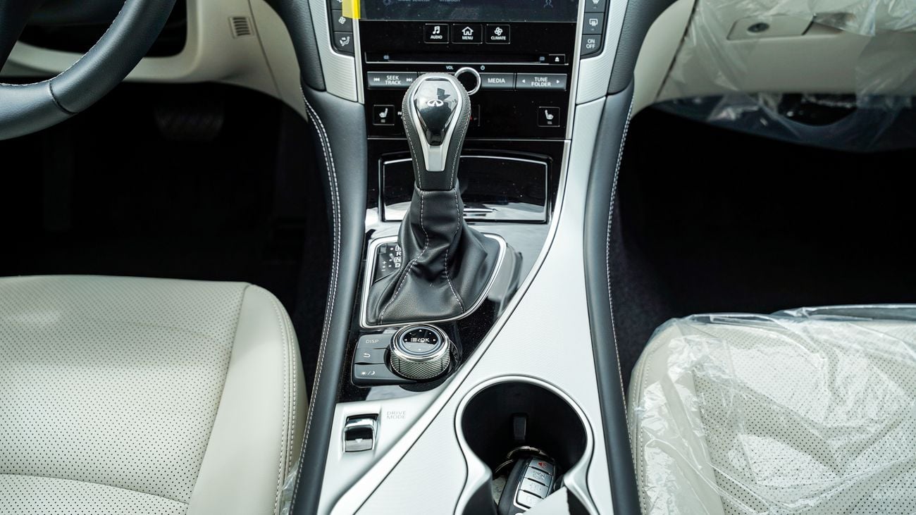 إنفينيتي Q50