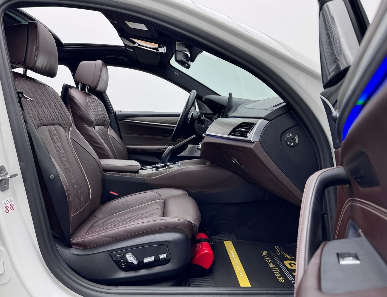 BMW M550i Std 4.4L 2018 BMW 550i xDrive M-Sport, Oct 2027 BMW Service Contract, BMW Service History, GCC