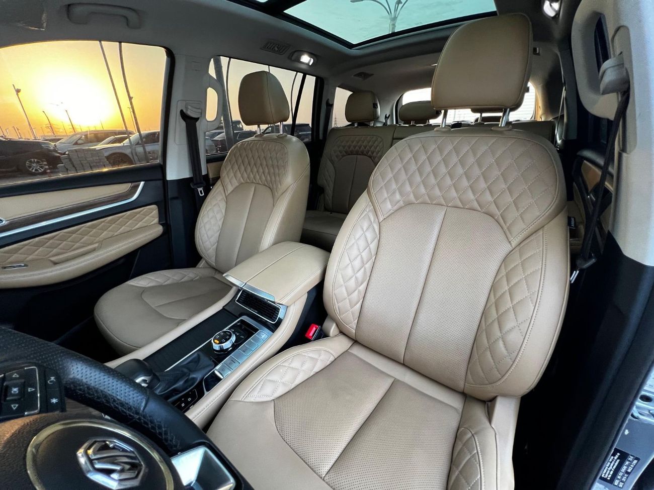 أم جي RX8 لاكجري