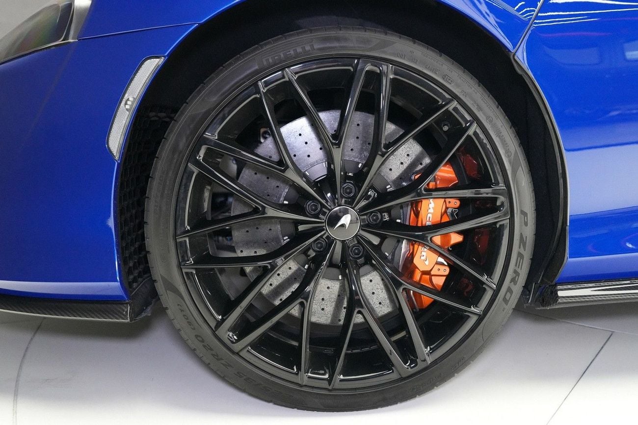 McLaren GT STD McLaren GT
