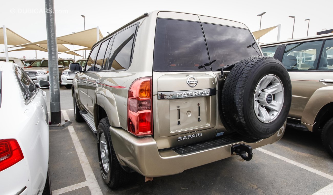 Nissan Patrol Safari