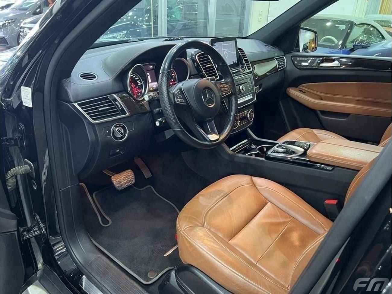 مرسيدس بنز GLS 400 MERCEDES-BENZ GLS 400 - GCC - IN IT'S REALLY GOOD CONDITION!!!