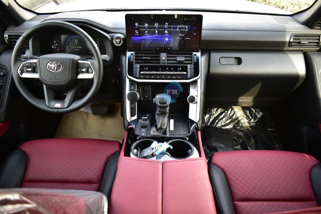 تويوتا لاند كروزر 300 GR Sport V6 4.0L Petrol Automatic