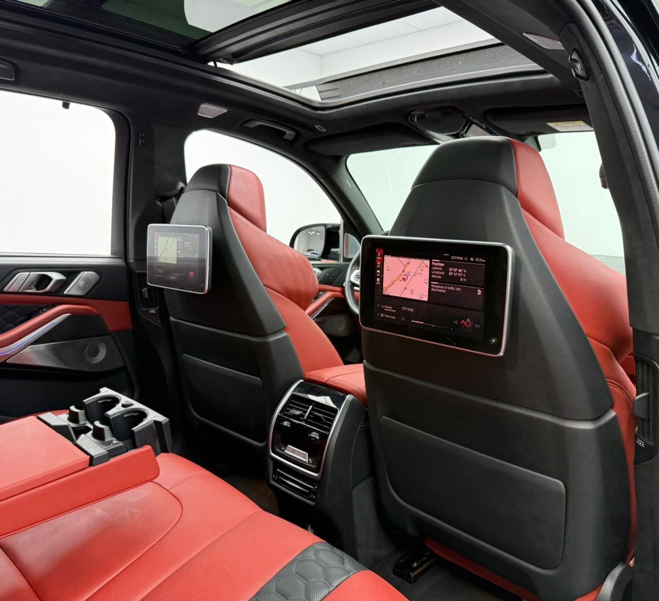 BMW X5M Competition 4.4L 2021 BMW X5M Competition, Warranty, Full BMW Service History, Carbon Fiber Interior