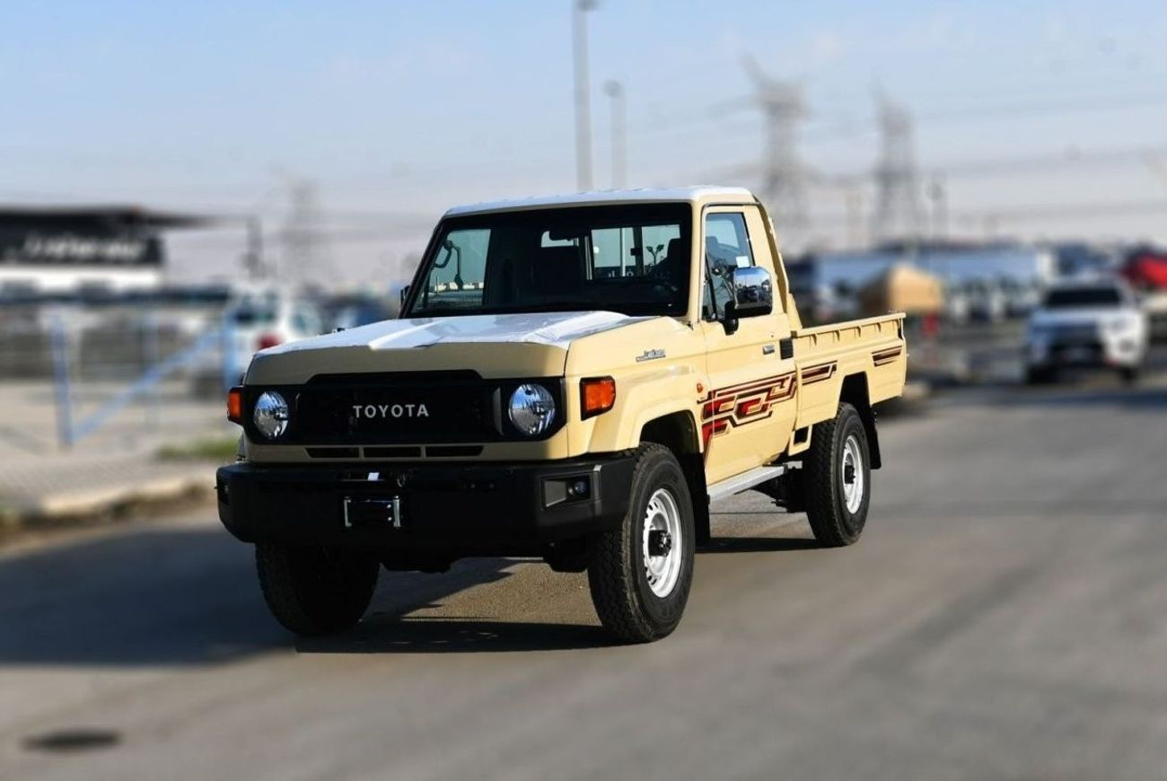 تويوتا لاند كروزر بيك آب تويوتا لاند كروزر 2024 بنزين 4.0L