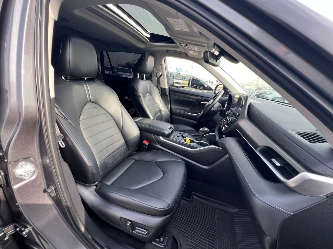 Toyota Highlander 2023 TOYOTA HIGHLANDER HYBRID XLE,  2.5l v4 GASOLINE , SUNROOF LEATHER ELECTRIC SEATS, TRUCK AUTO, 4