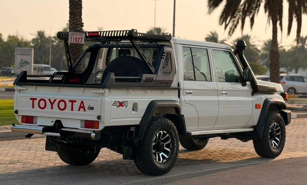 تويوتا لاند كروزر بيك آب Brand New L Pickup Australian Specs Diesel engine Right hand Drive Manual Gear