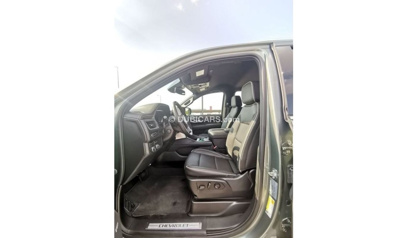 Chevrolet Suburban Chevrolet Premier Suburban - 2023 - Green