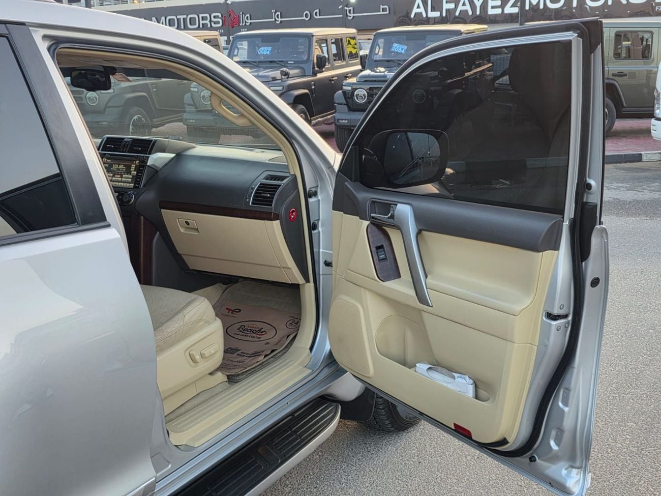 Toyota Prado VXR 4.0L 4WD ,ONLY FOR EXPORT AVAILABLE
