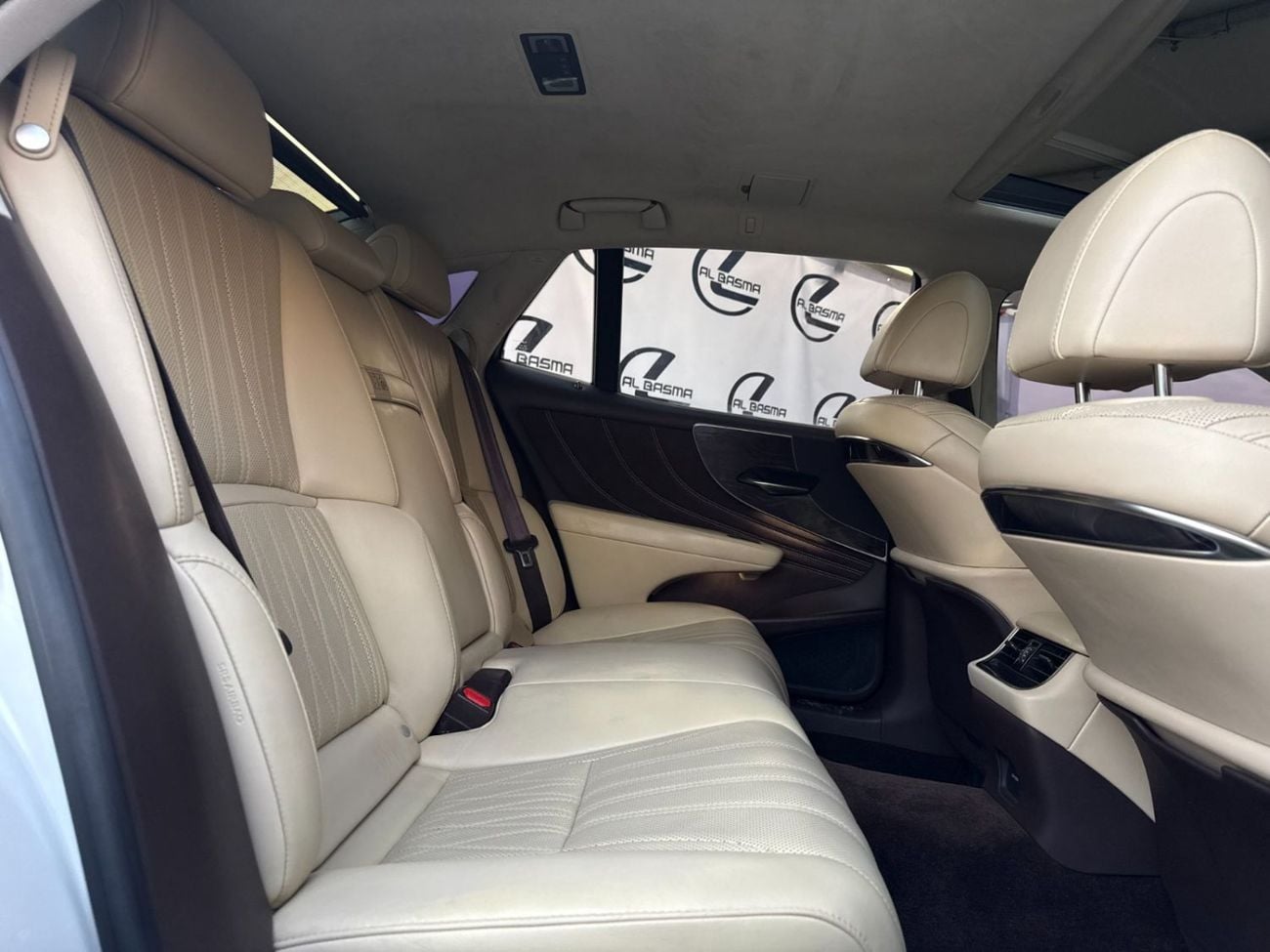 Lexus LS500 TITANIUM