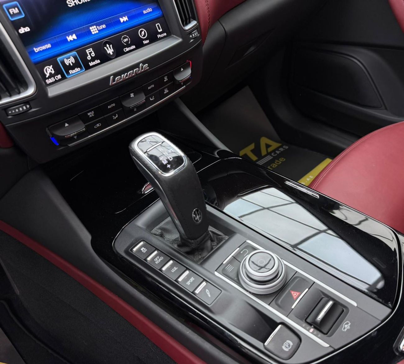 Maserati Levante Std 3.0L (350 HP) 2020 Maserati Levante Q4, Warranty, Full Maserati Service History, Excellent Condi