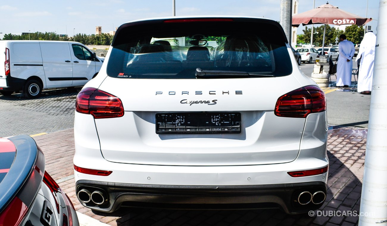 Porsche Cayenne S V6