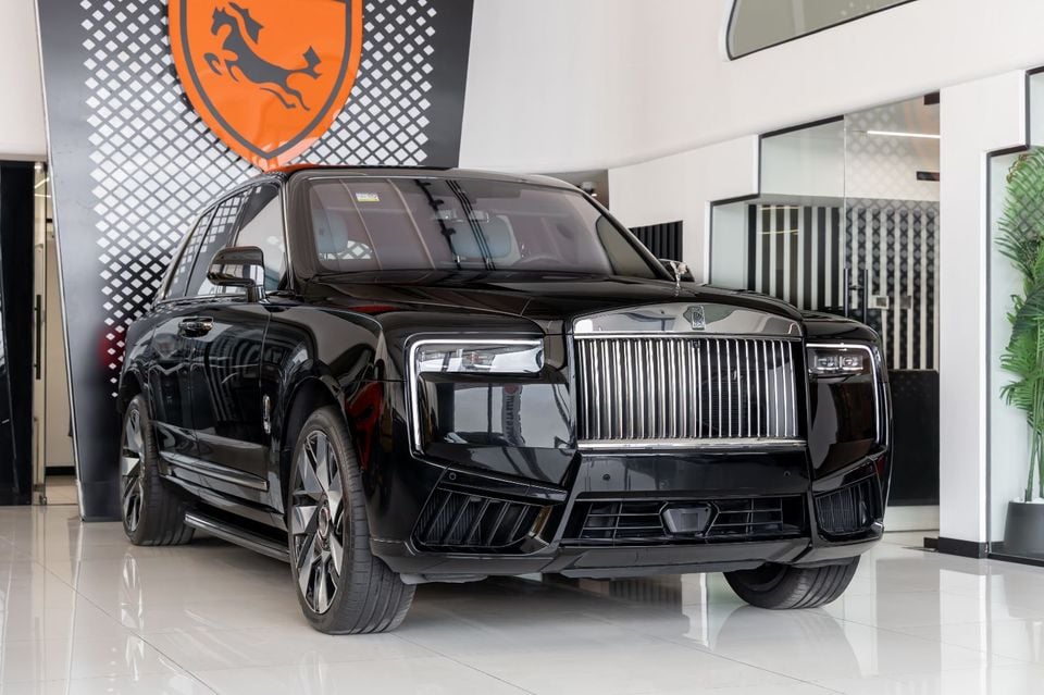 Rolls Royce Cullinan ROLLS-ROYCE CULLINAN | WARRANTY AVAILABLE PITSTOP 360AGMC | SILVER BADGE | BESPOKE TURQUOISE LEATHER 2025