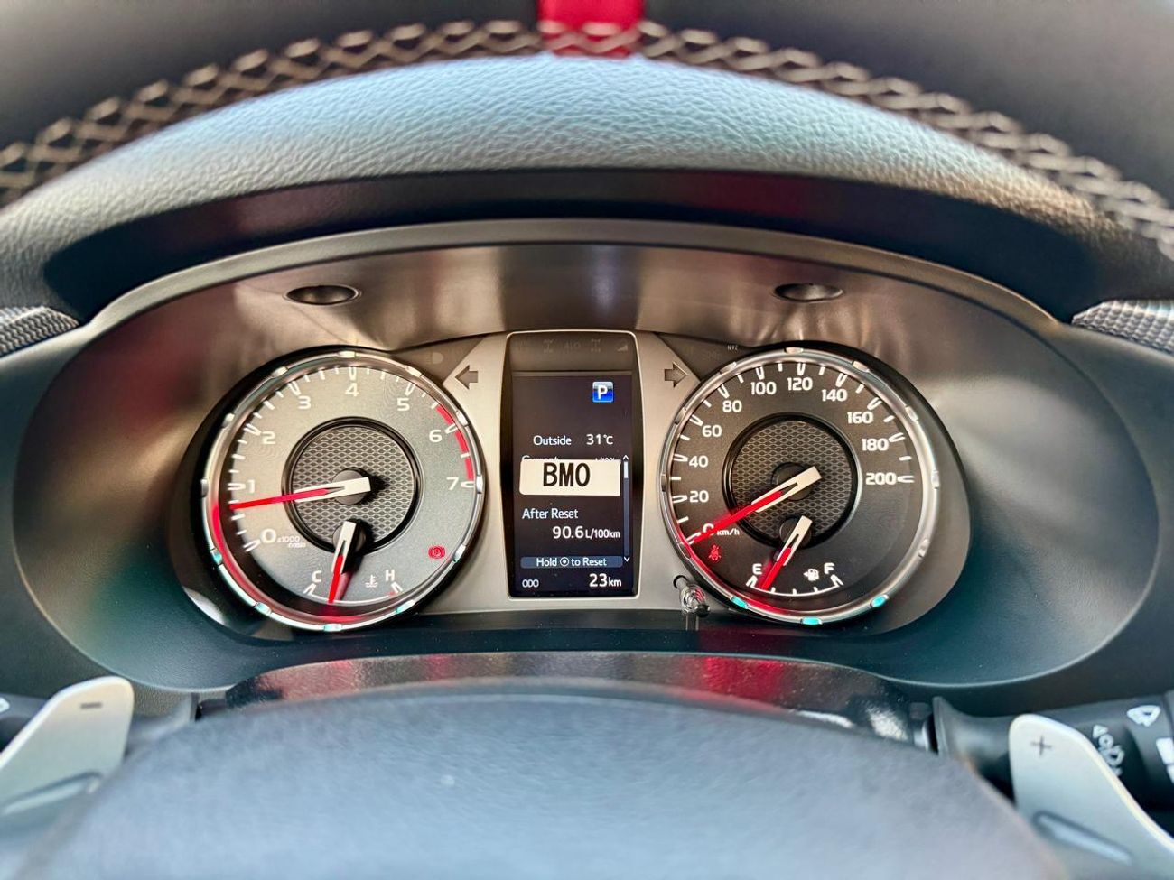 تويوتا هيلوكس Toyota Hilux GR Sport 4.0L