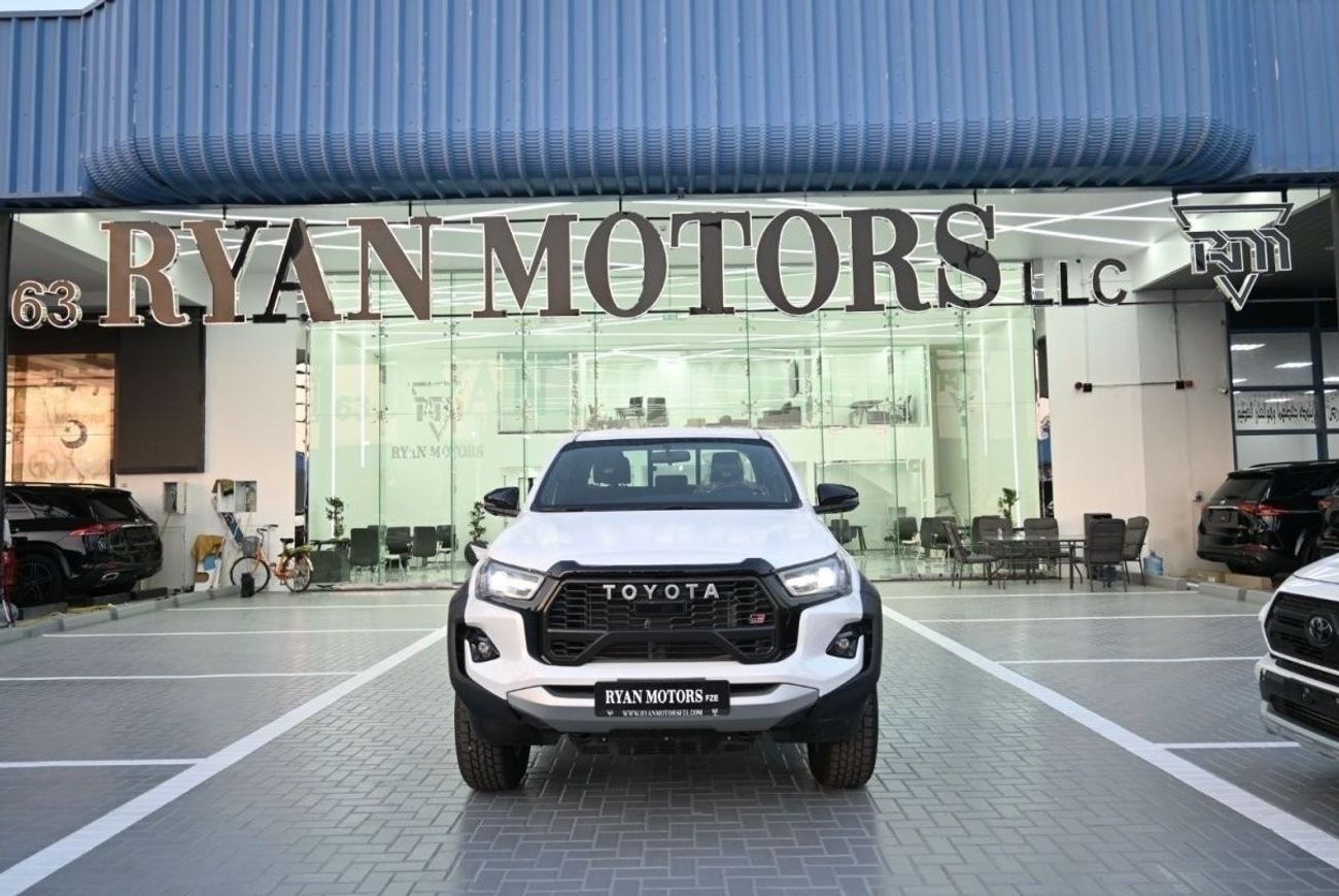 Toyota Hilux Toyota Hilux GR Sport 4.0L V6, Petrol, Color White Model 2024