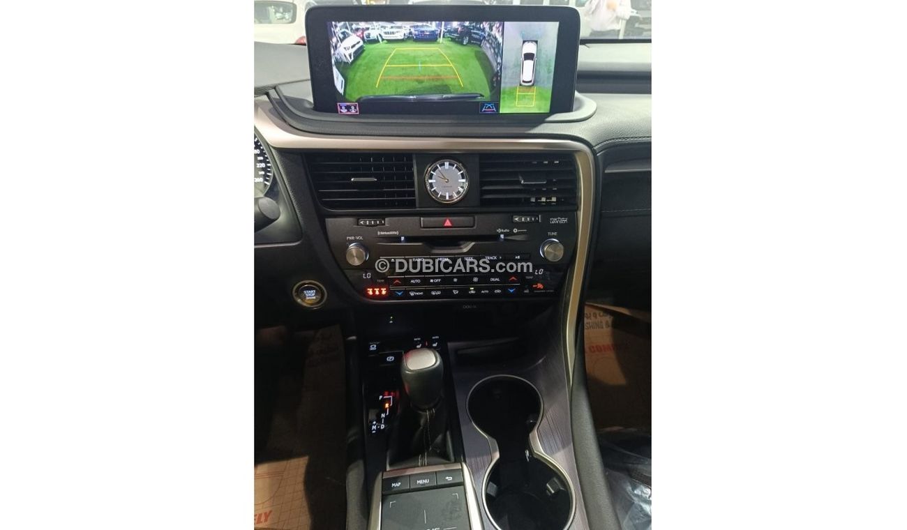 Lexus RX350 Platinum The car is very good, in perfect condition, looks clean from the outside and inside without