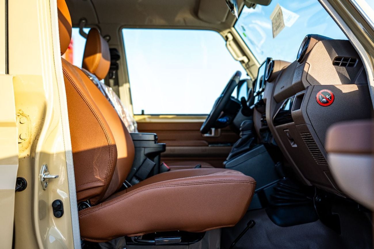 Toyota Land Cruiser Pick Up  Toyota LC79  4.0l Double Cabin