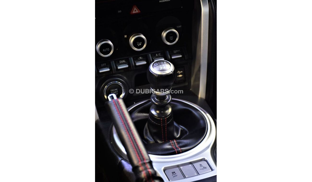 Subaru BRZ " CASH DEAL ONLY " ORIGINAL PAINT ( صبغ وكاله ) AGENCY WARRANTY Subaru BRZ 2017 Model!! in Blue Colo