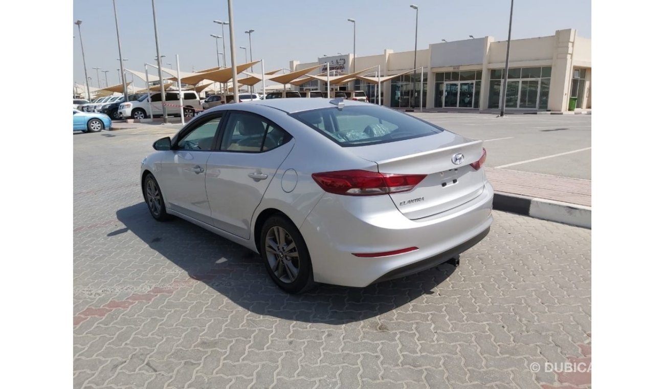 Hyundai Elantra SE - Special Edition