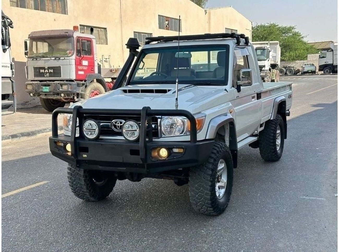 Toyota Land Cruiser Pick Up