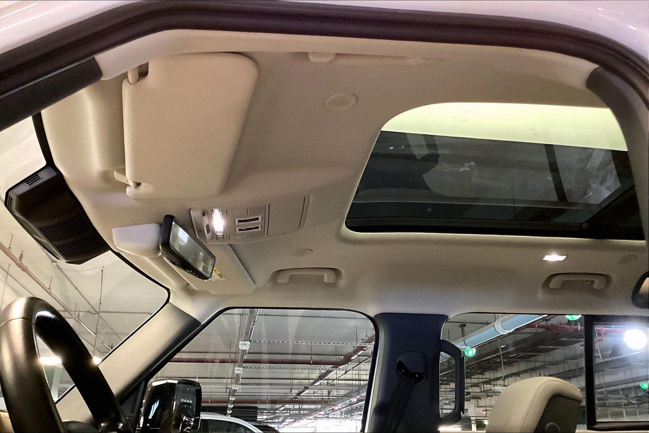 Land Rover Defender P400 110 HSE | Guaranteed Warranty | 0 Down Payment