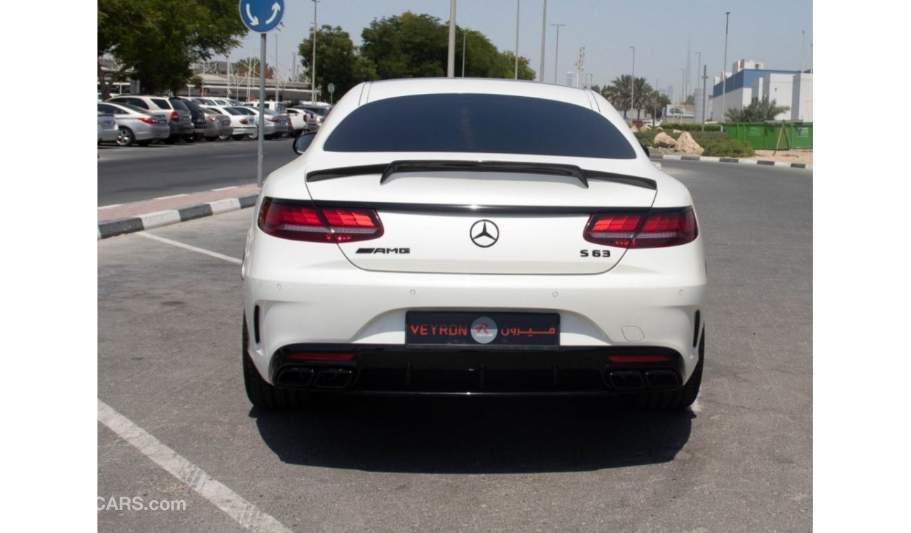 Mercedes-Benz S 63 AMG Coupe NEW ARRIVAL = FREE REGISTRATION=WARRANTY=MERCEDES S63 V8 AMG COUPE 2015 = BODYKIT S63 2019=GCC SPECS