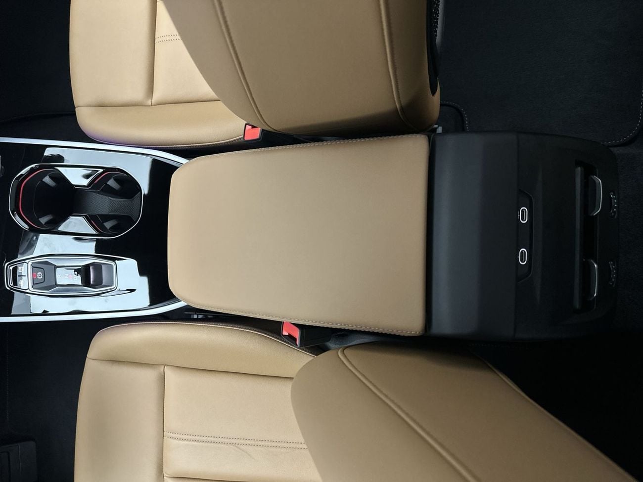 أودي A5 Sedan TFSI 150hp (Ref# 25574)