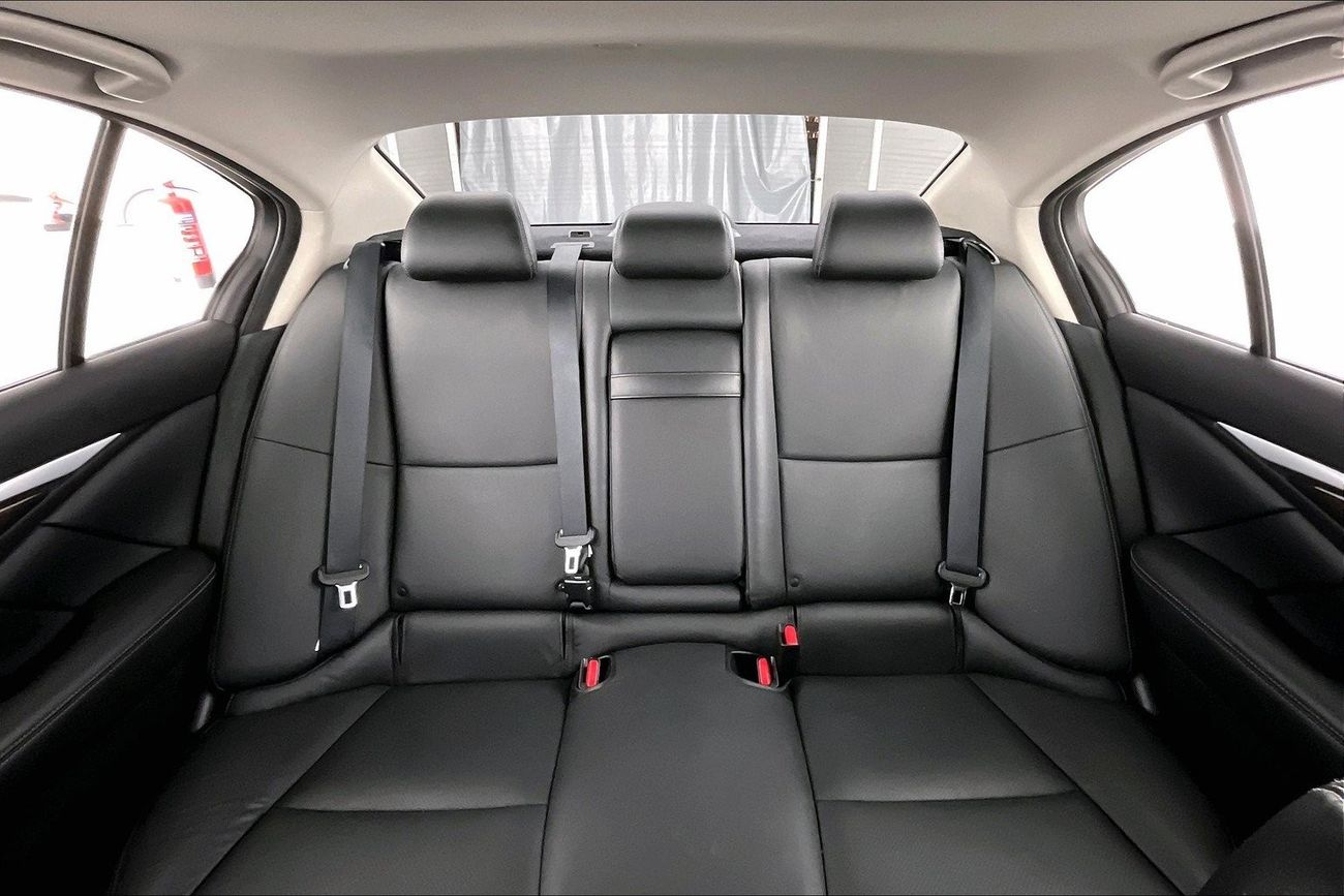 Infiniti Q50 Premium / Luxe| 1 year free warranty | Exclusive Eid offer